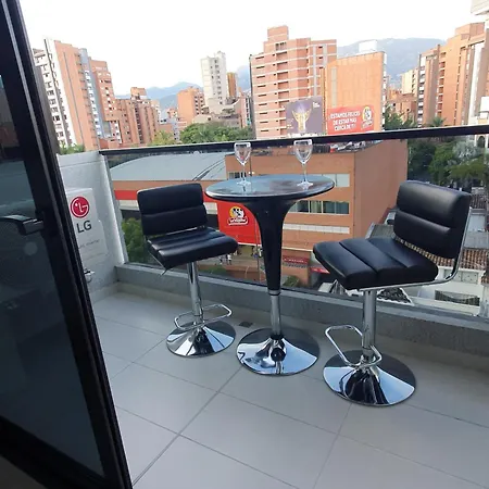 Tres33 #707 7Th Heaven-Views, King Bed, Wifi, Desk Apartment